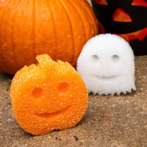 halloween-shapes-pumpkinghost-lifestyle-1